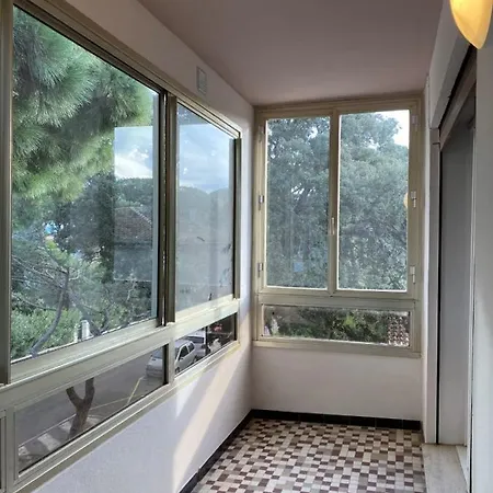 Spacious Studio 300 Meters From The Apartment *